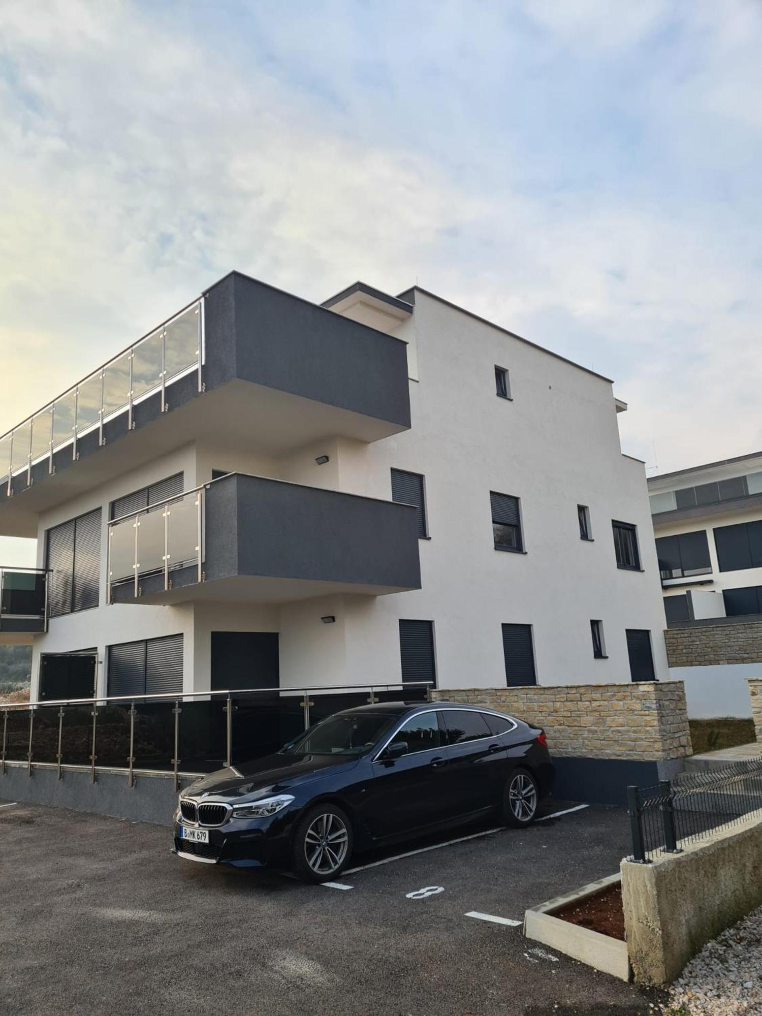Black&white 1 Apartman *